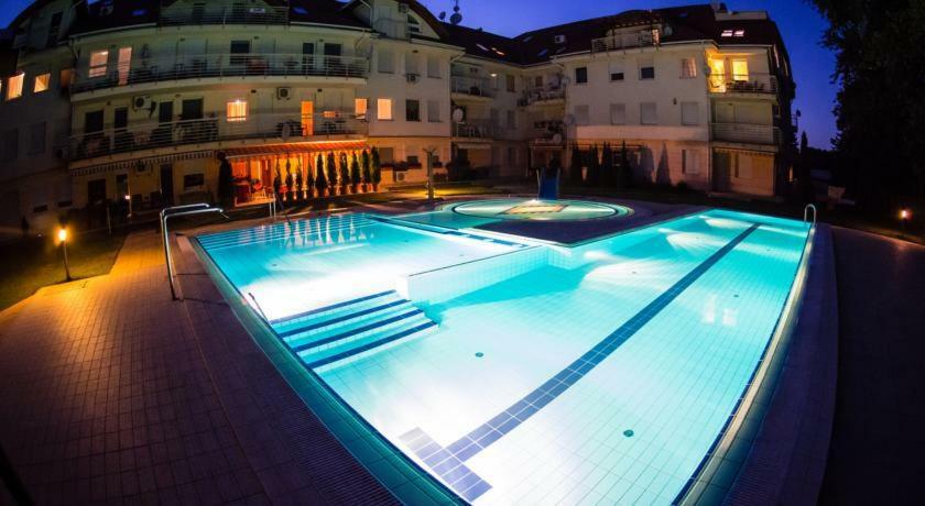 Relax Beach Apartman Hajdúszoboszló Εξωτερικό φωτογραφία