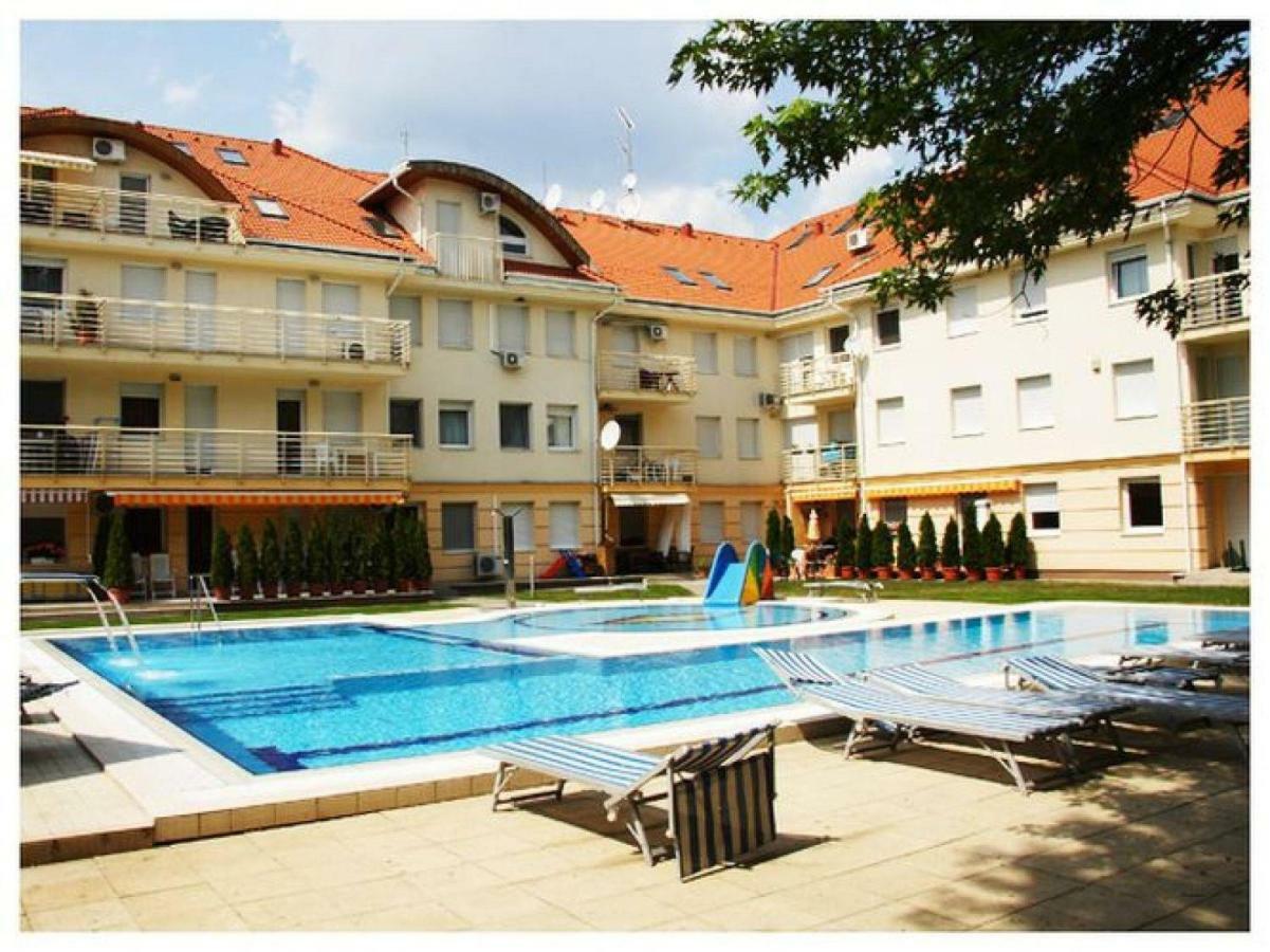 Relax Beach Apartman Hajdúszoboszló Εξωτερικό φωτογραφία