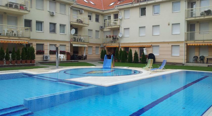 Relax Beach Apartman Hajdúszoboszló Εξωτερικό φωτογραφία